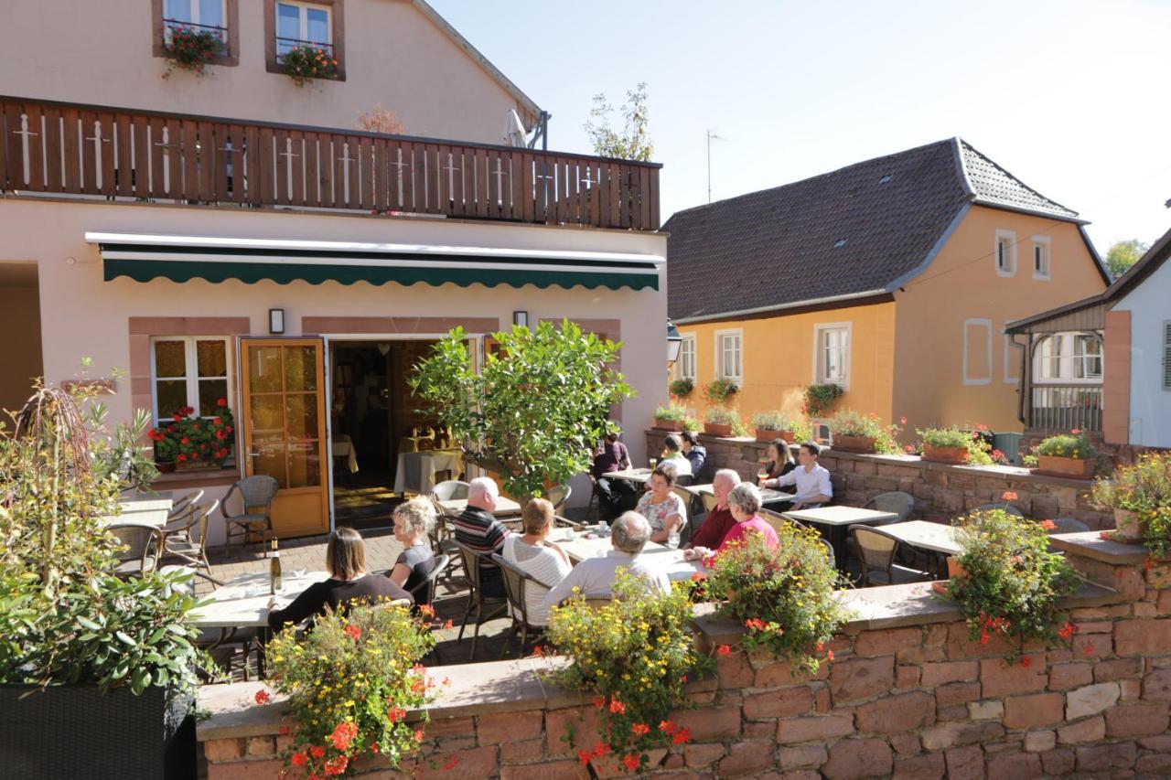 Hotel Restaurant 3 Châteaux Ribeauvillé Exterior foto