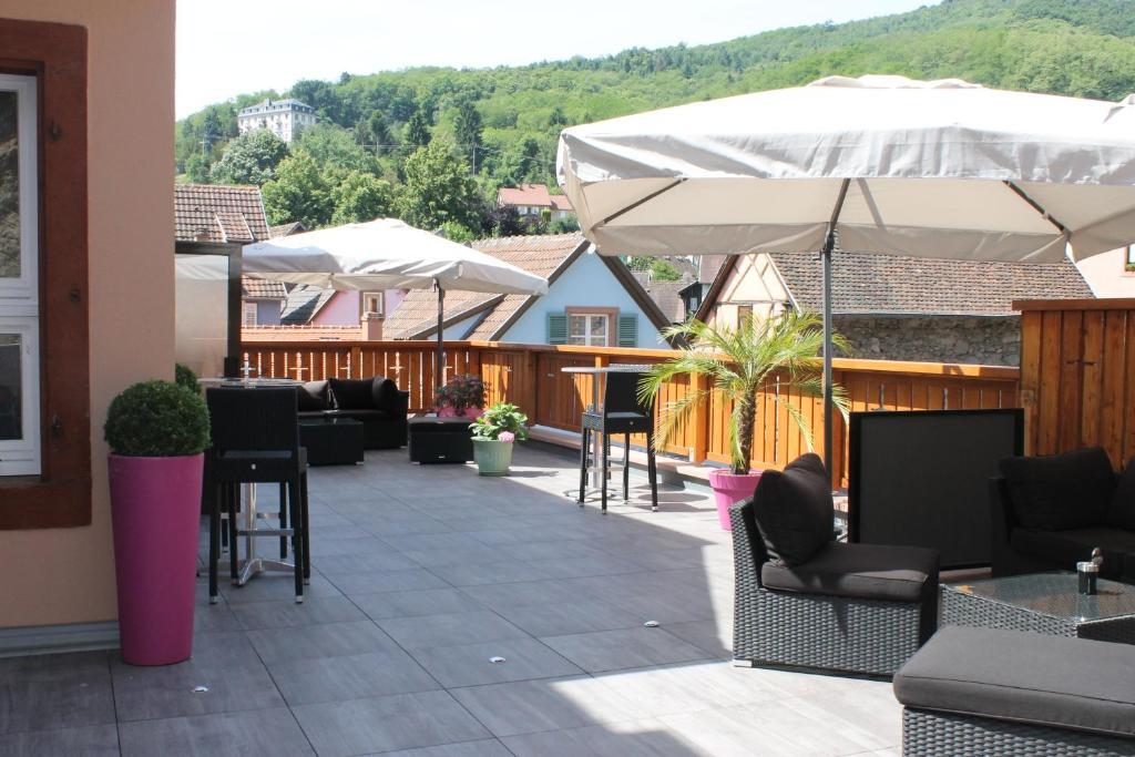 Hotel Restaurant 3 Châteaux Ribeauvillé Exterior foto