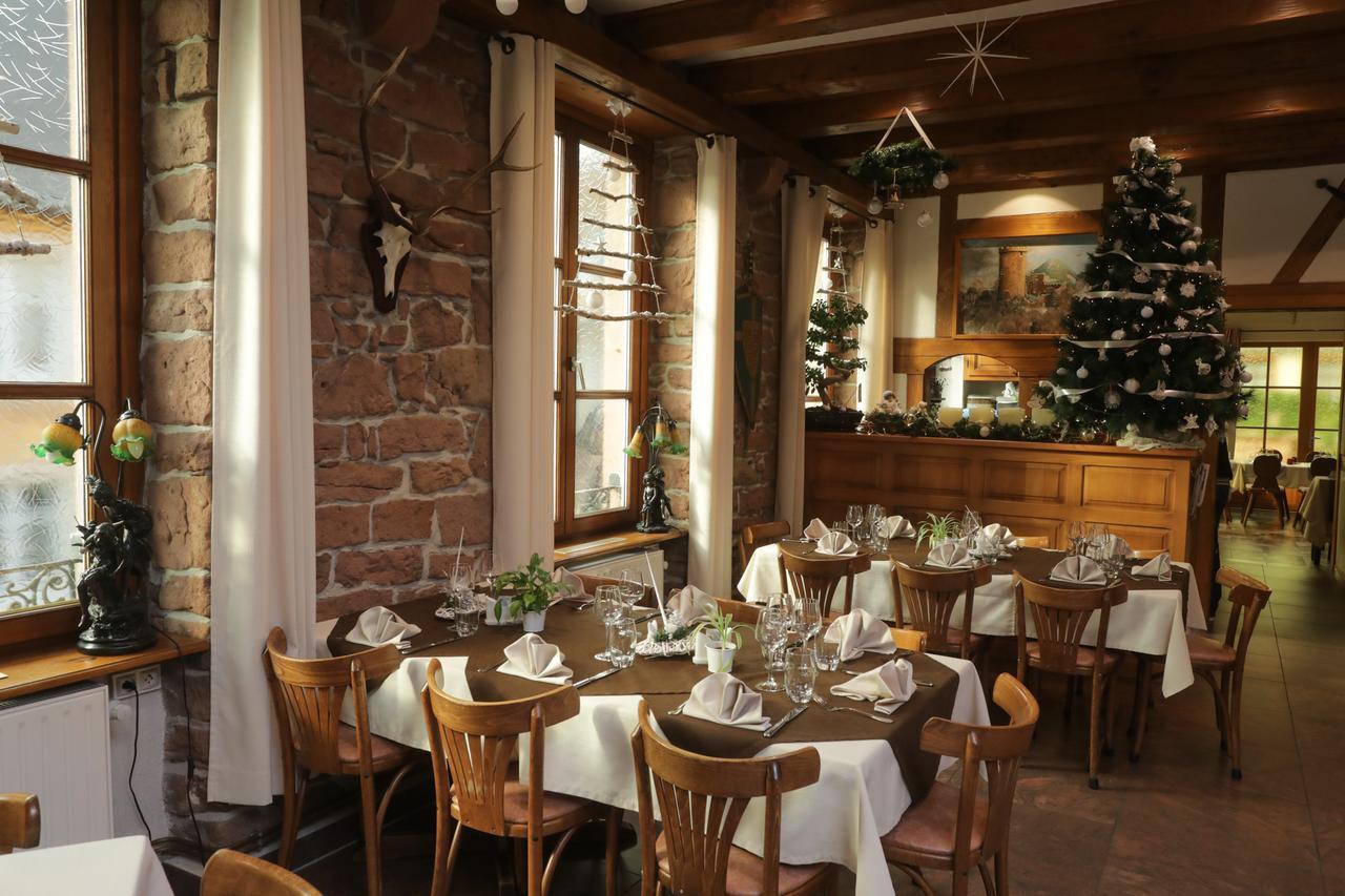 Hotel Restaurant 3 Châteaux Ribeauvillé Exterior foto