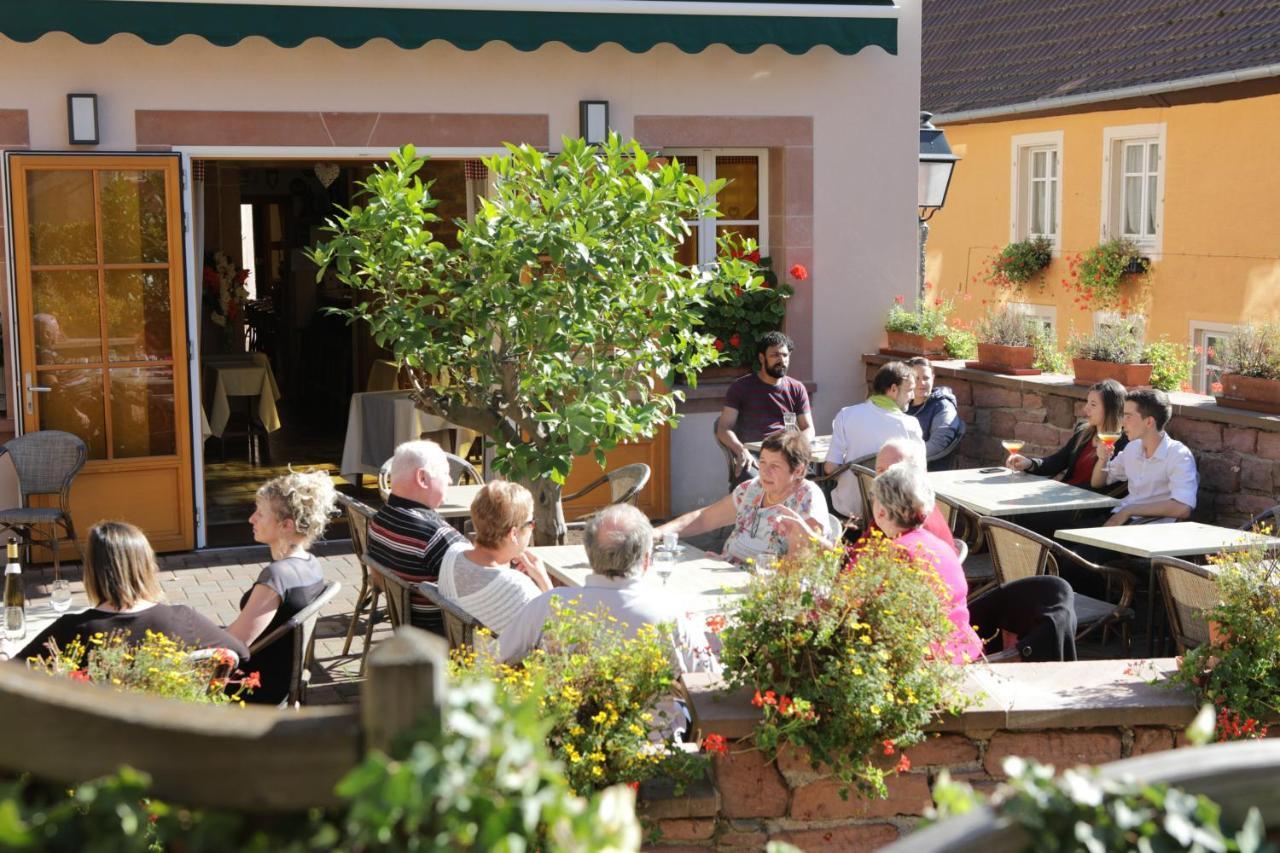 Hotel Restaurant 3 Châteaux Ribeauvillé Exterior foto